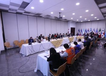 Presentan estrategia para abordar integralmente movilidad humana