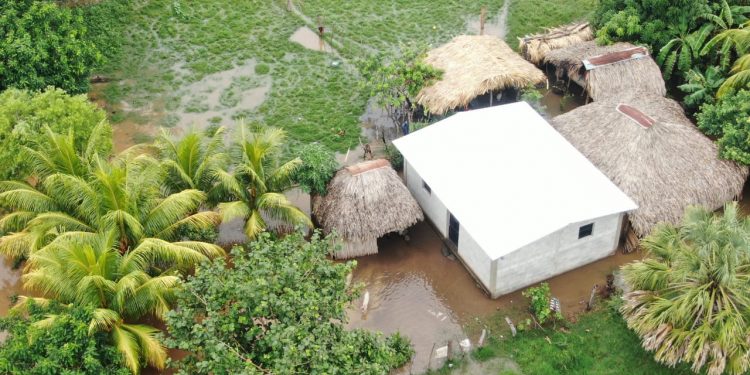 PNC apoya a comunidades afectadas por lluvias en Moyuta