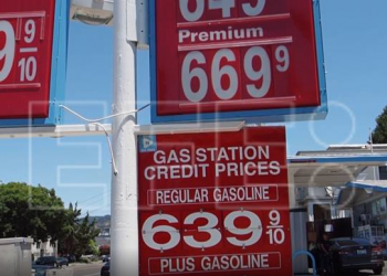 EE. UU. discute precios de combustibles con las petroleras.