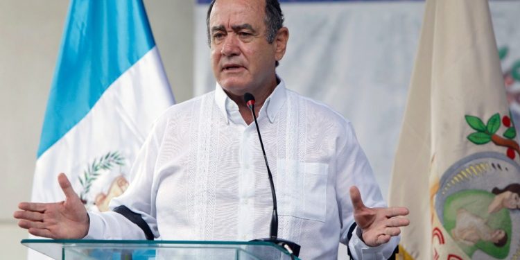 Presidente Alejandro Giammattei