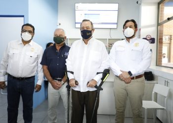 PRESIDENTE EN INAUGURACIÓN DE CLÍNICA CORPORATIVA