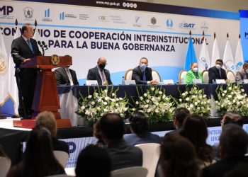 Inauguran diplomado sobre Gobernanza.