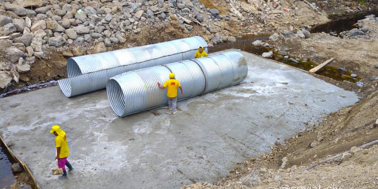 Coordinan acciones para rehabilitar paso en puente Petapilla