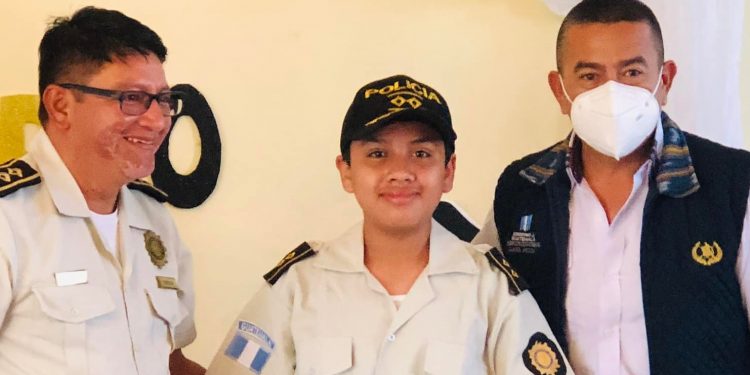 Eligen a niño comisario en Santa Rosa