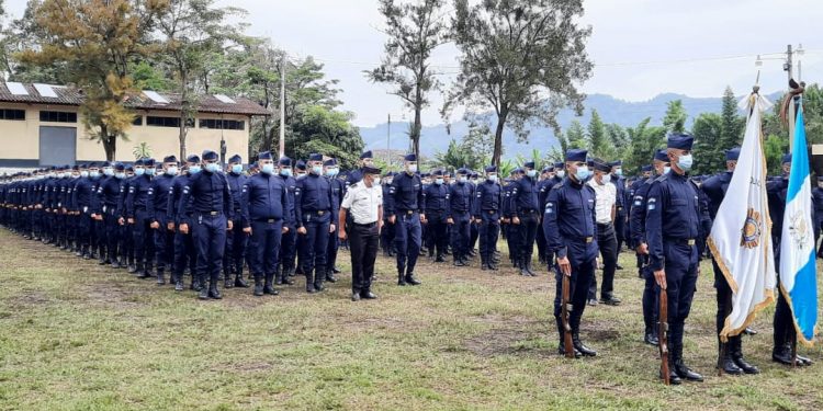 Academia de Cuilapa comienza curso básico para formar agentes de la PNC