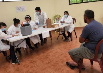 Ministerio de Salud acerca servicios a población chiquimulteca afectada por las lluvias