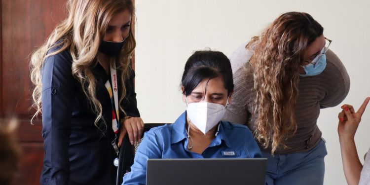 Efectuarán plan piloto para la implementación del pago en línea de aranceles