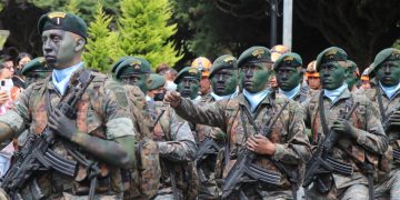 Brigada de Operaciones para Montaña encabeza conmemoración del Día del Ejército en San Marcos