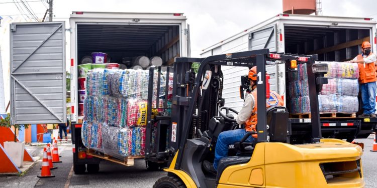Conred continúa movilizando ayuda humanitaria por temporada de lluvias