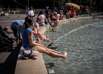 Milán invita a sus ciudadanos a ahorrar agua y cierra fuentes ante la sequía