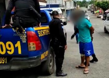 Combate al narcomenudeo deja tres capturados