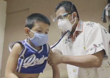El seguro médico escolar atiende a estudiantes del sector público del país.