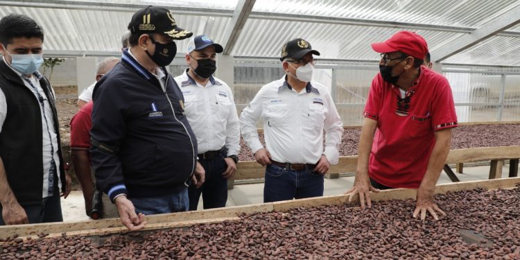 Mandatario Destaca Apoyo A Peque Os Productores Agencia Guatemalteca