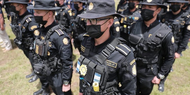 Mandatario destaca importancia de la transformación de la PNC