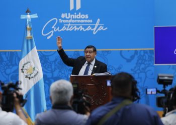 El titular de la SCEP en conferencia de prensa Álvaro Diaz