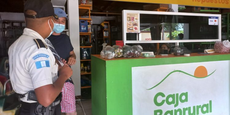 Comisaría 53 incrementa operativos de seguridad por pago del bono 14