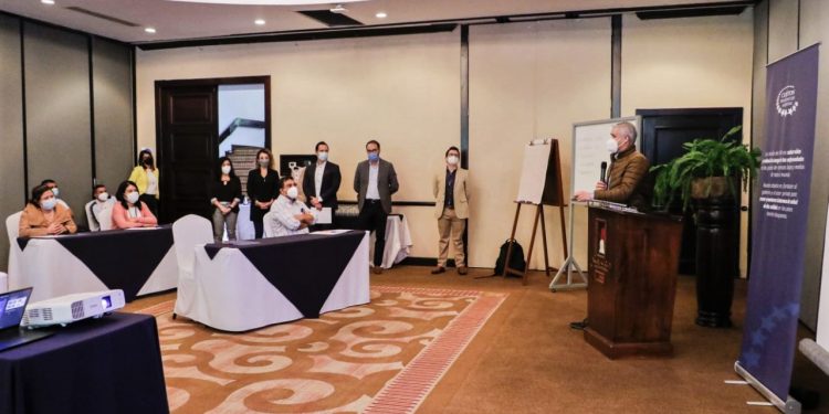 Sector Salud trabaja en el fortalecimiento de los procesos de atención