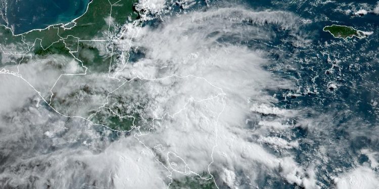 Se espera ingreso de humedad en ambos litorales del país para este día