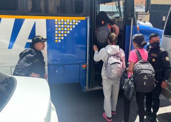 Migración retorna a migrantes extranjeros