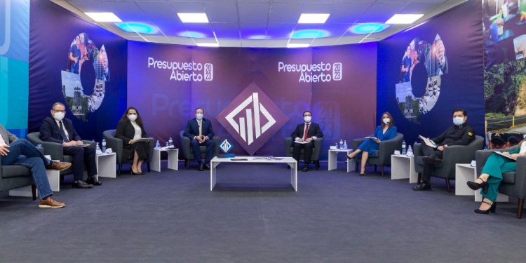 El Ministerio de Finanzas lidera los diálogos para la formulación del presupuesto abierto 2023.