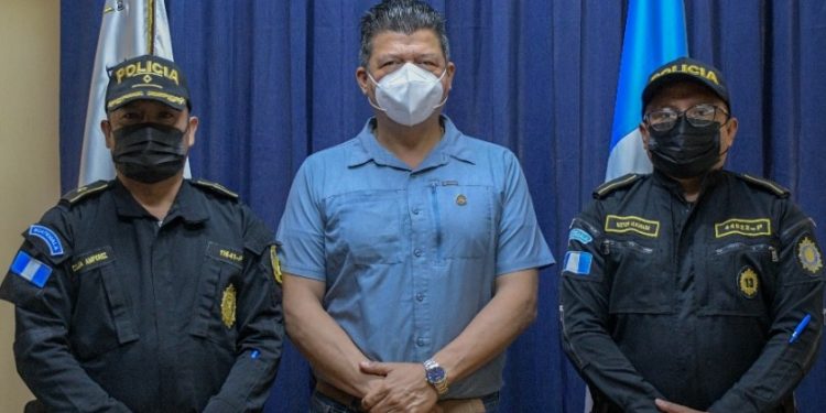 Coordinan acciones a favor de la población de Baja Verapaz