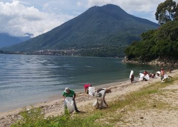 Sololá fomenta el cuidado del ambiente con jornadas de limpieza
