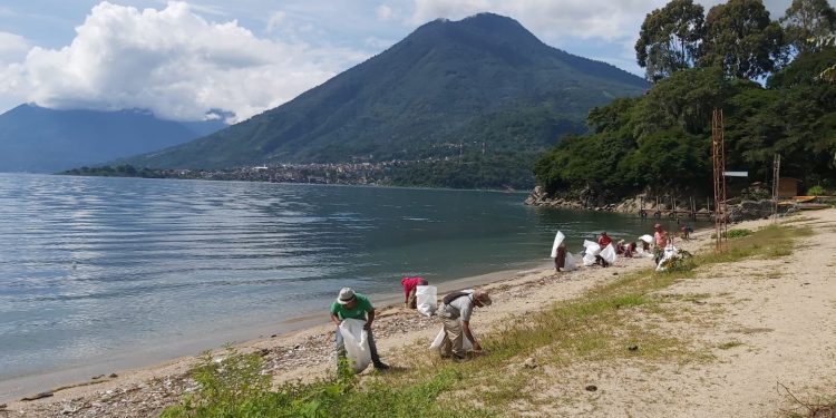 Sololá fomenta el cuidado del ambiente con jornadas de limpieza
