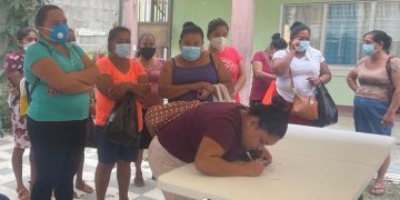 Beca Artesano empodera a vecinas de Gualán