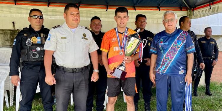 Comisaría 21 celebra aniversario con actividad deportiva