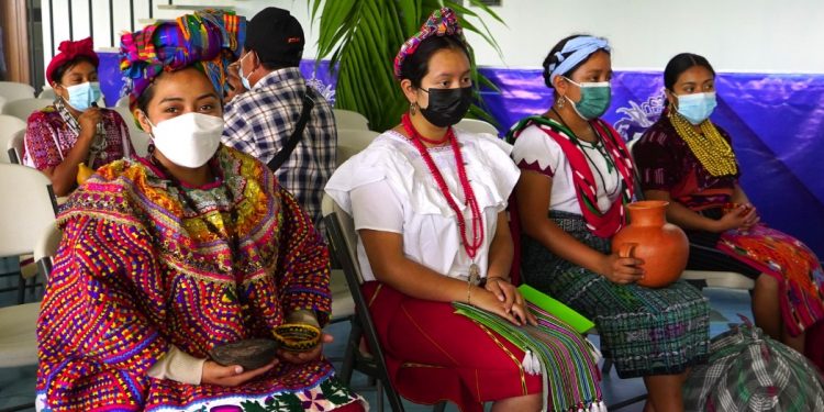 Cobán celebra 54 edición del Festival Folklórico Nacional