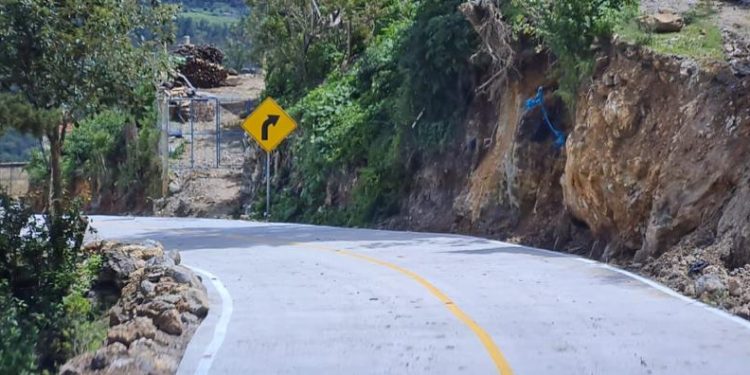 Desarrollo vial favorece a la población de Aguacatán