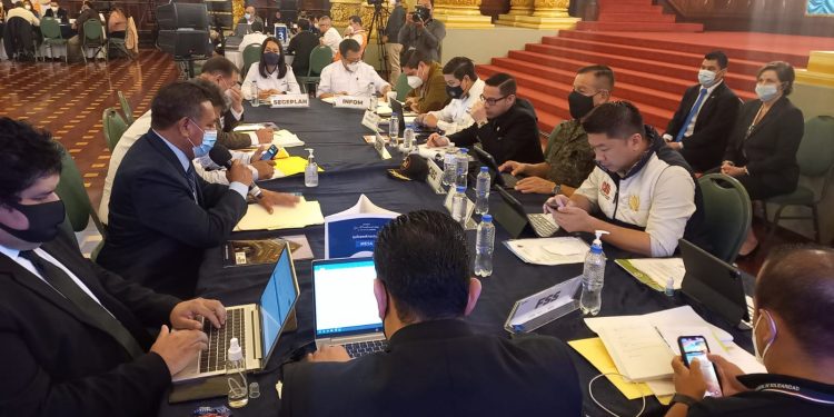 Alcaldes de Suchitepéquez y Gabinete de Gobierno participan en segunda gira presidencial 2022