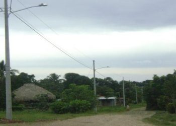 MEM efectúa estudios para proyectos de electrificación rural en Huehuetenango