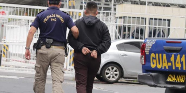 Operativos de seguridad permiten capturas por diferentes delitos