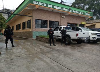 Gobernación mantiene operativos por pago del bono 14