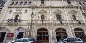 El Teatro Cervantes, más de 100 años como emblema de la escena argentina