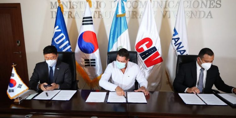 Firman documento para desarrollar plan maestro de movilidad en el área metropolitana