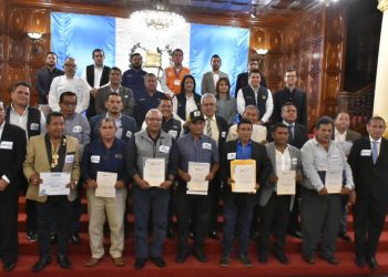 Alcaldes de Suchitepéquez agradecen seguimiento a compromisos presidenciales