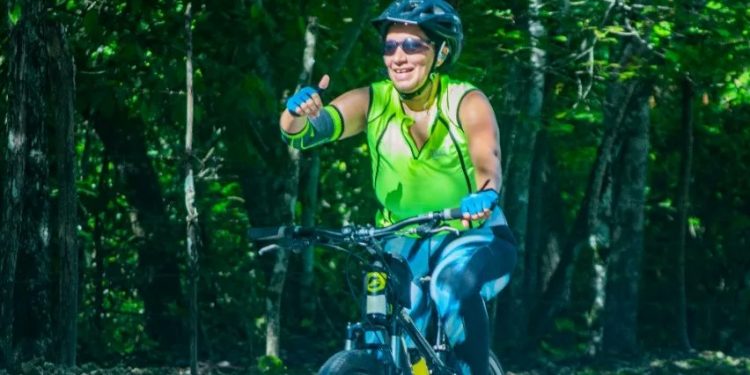 Primera travesía en bicicleta por el medio ambiente.