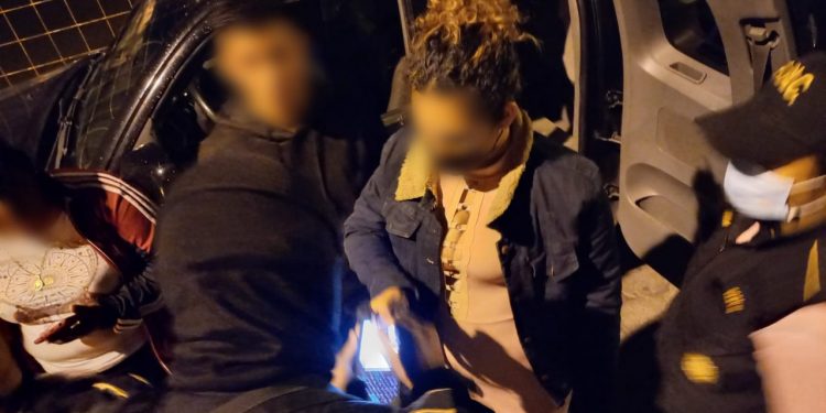 PNC captura a hermanas señaladas de extorsiones