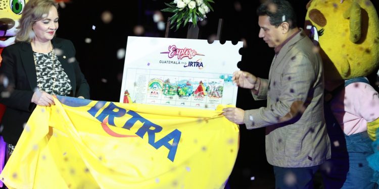 Presentan postal conmemorativa del 60 aniversario del Irtra