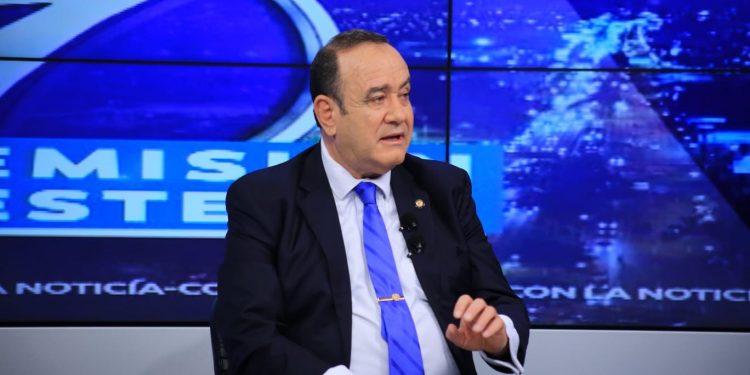 Presidente Giammattei brinda detalles sobre su gira de trabajo por Ucrania