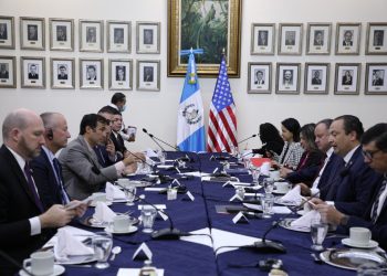 Guatemala recibe a delegación especial de Estados Unidos