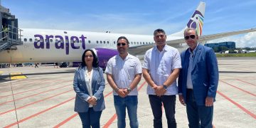 Aterriza primer vuelo directo de República Dominicana a Guatemala