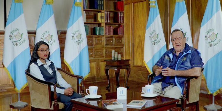 Mandatario refuerza compromiso de seguir apoyando programas de desarrollo social