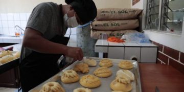 Entre los oficios que se pueden certificar esta panadero, carpintero entre otros.