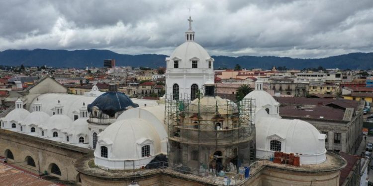 Buscan restaurar inmuebles históricos de Xela