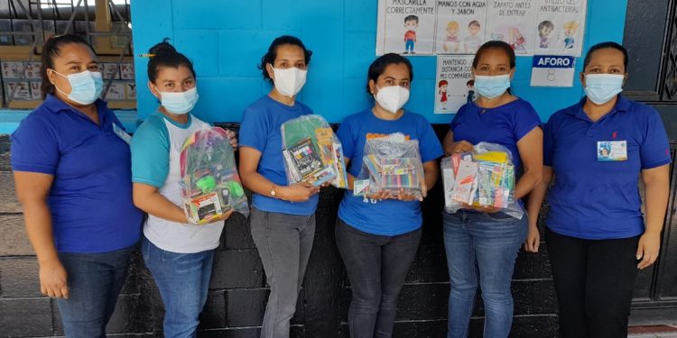 Maestros de Escuintla reciben segunda valija didáctica