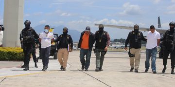 Departamento de Justicia de EE. UU. destaca captura de extraditables por coyotaje