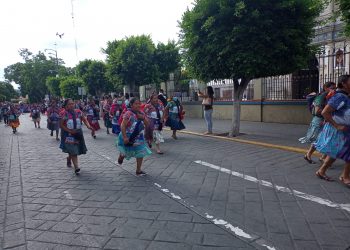Con carrera de la tortilla honran el alimento básico de los mexicanos
